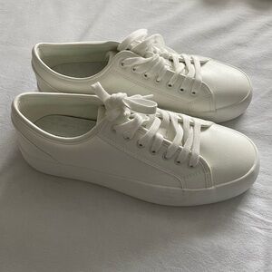 Women’s White Sneakers